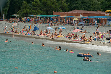 Набережная и пляж Кабардинки, Геленджик